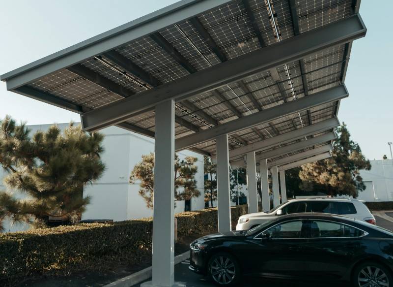 Installation de panneau solaire sur carport à Grenoble (38)